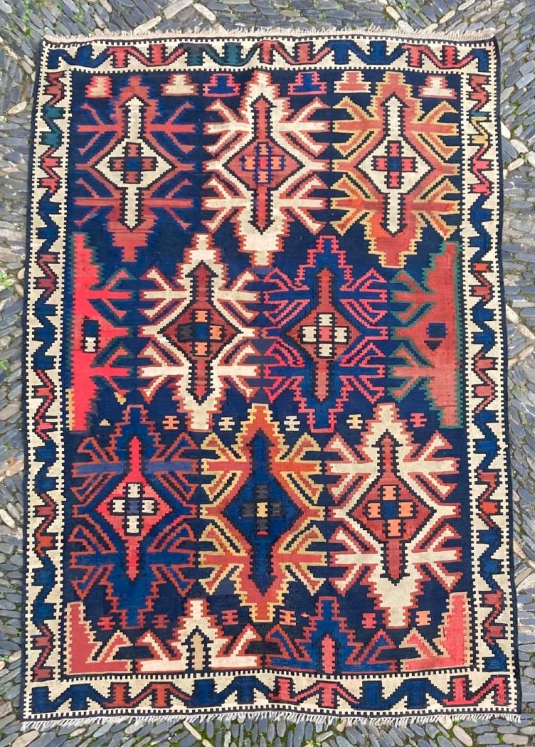Kuba Kilim - Azerbaijan. Circa 1880. 185 X 125 Cm