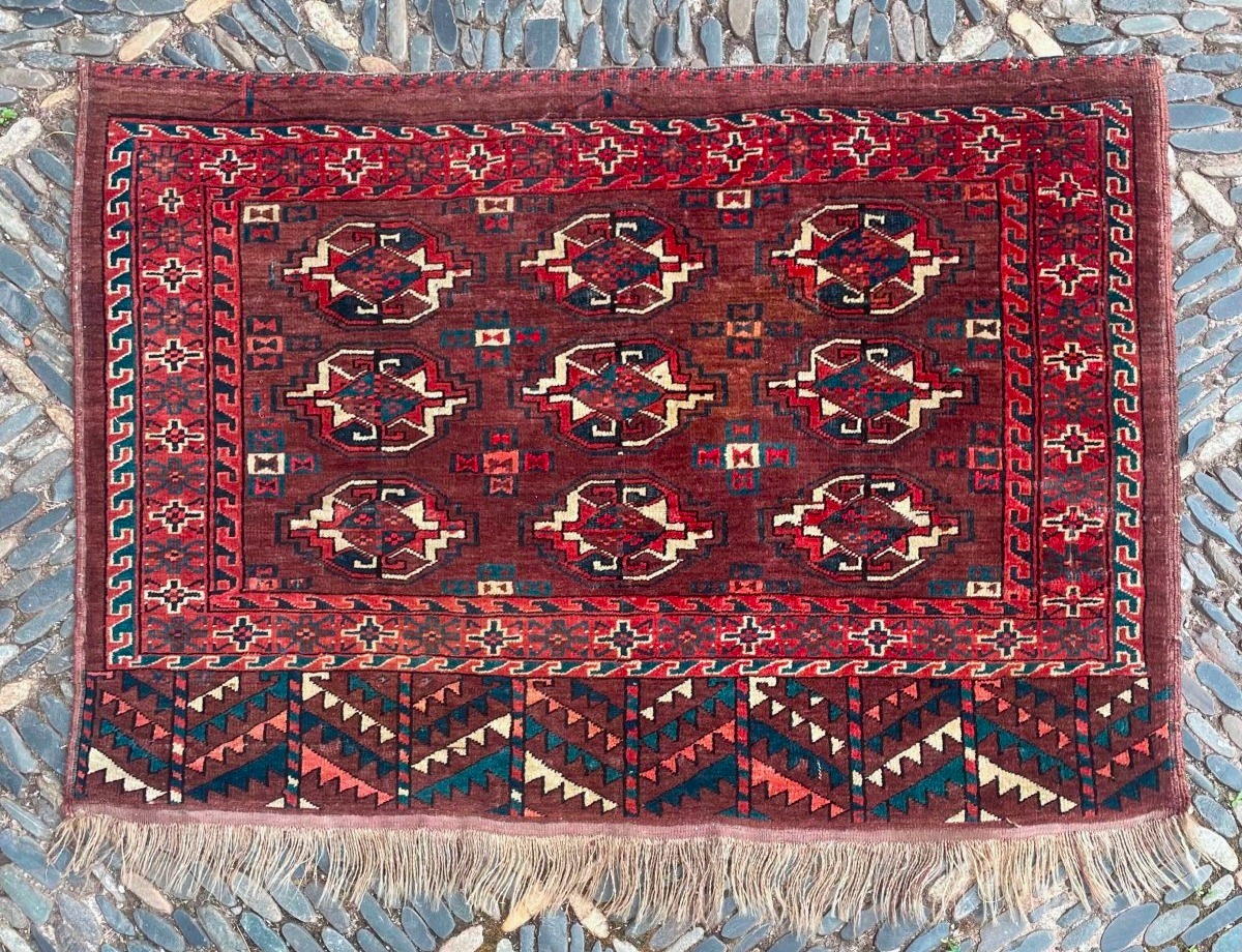 Chuval Yomud Turkmène. Circa 1900. 102 x 72 cm