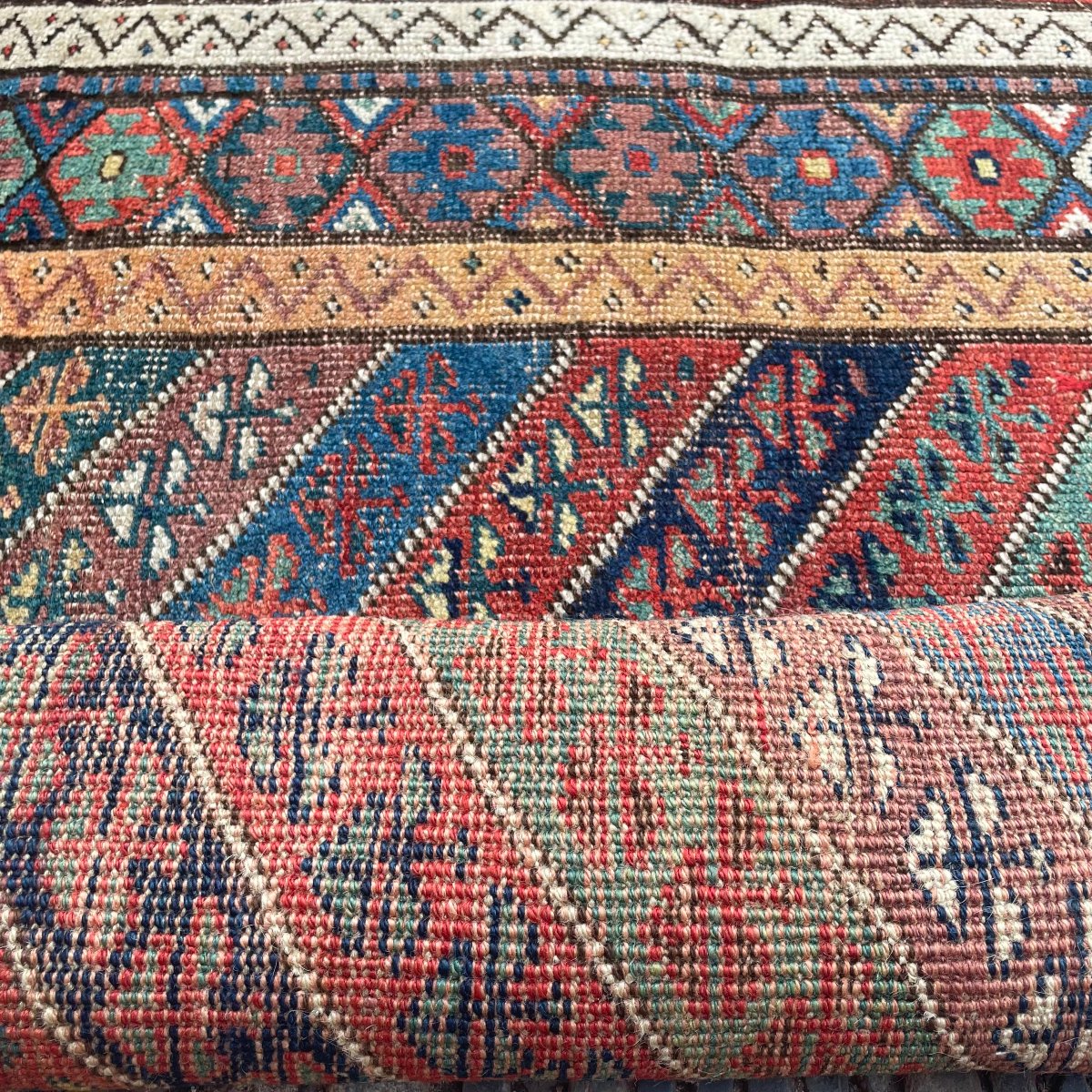 Tapis Gendje. Azerbaïdjan. Caucase. Circa 1880. 114 x 86 cm-photo-1