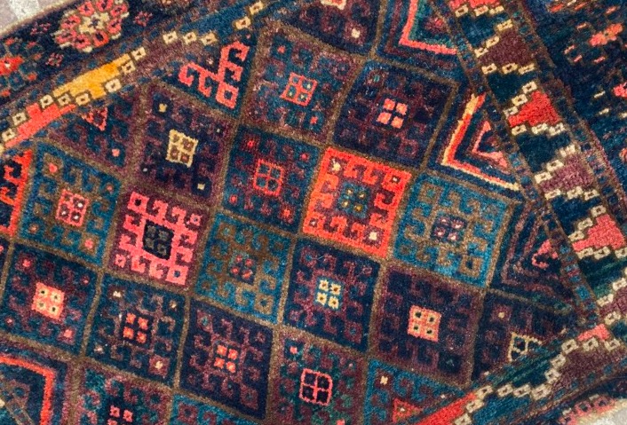 Khorjin Rug. Kurdish Jaff. Circa 1900. 105 X 67 Cm-photo-2