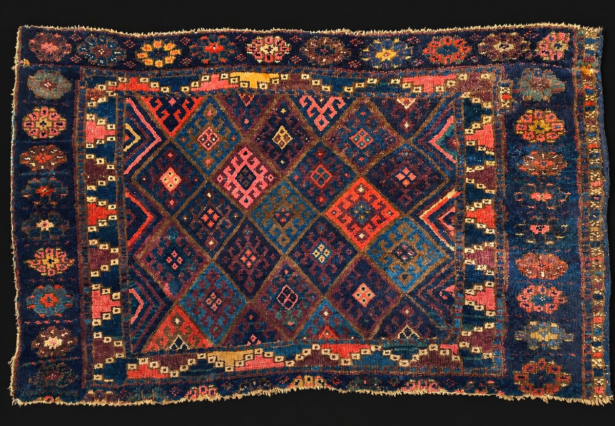 Khorjin Rug. Kurdish Jaff. Circa 1900. 105 X 67 Cm