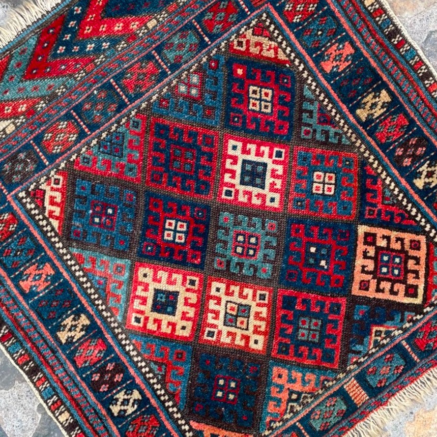 Khorjin / Bag Front. Qashqai. Persia. Circa 1900.  62 X 62 Cm-photo-1