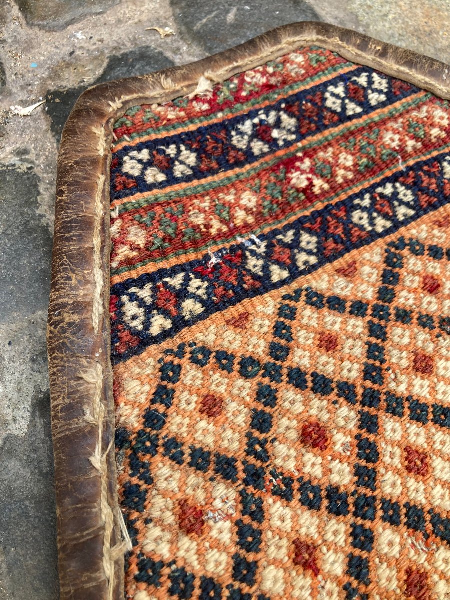 Fragment Of A Maffrash Qashqai / Persia. Late 19th Century. 75 X 53 Cm. Rug-photo-1