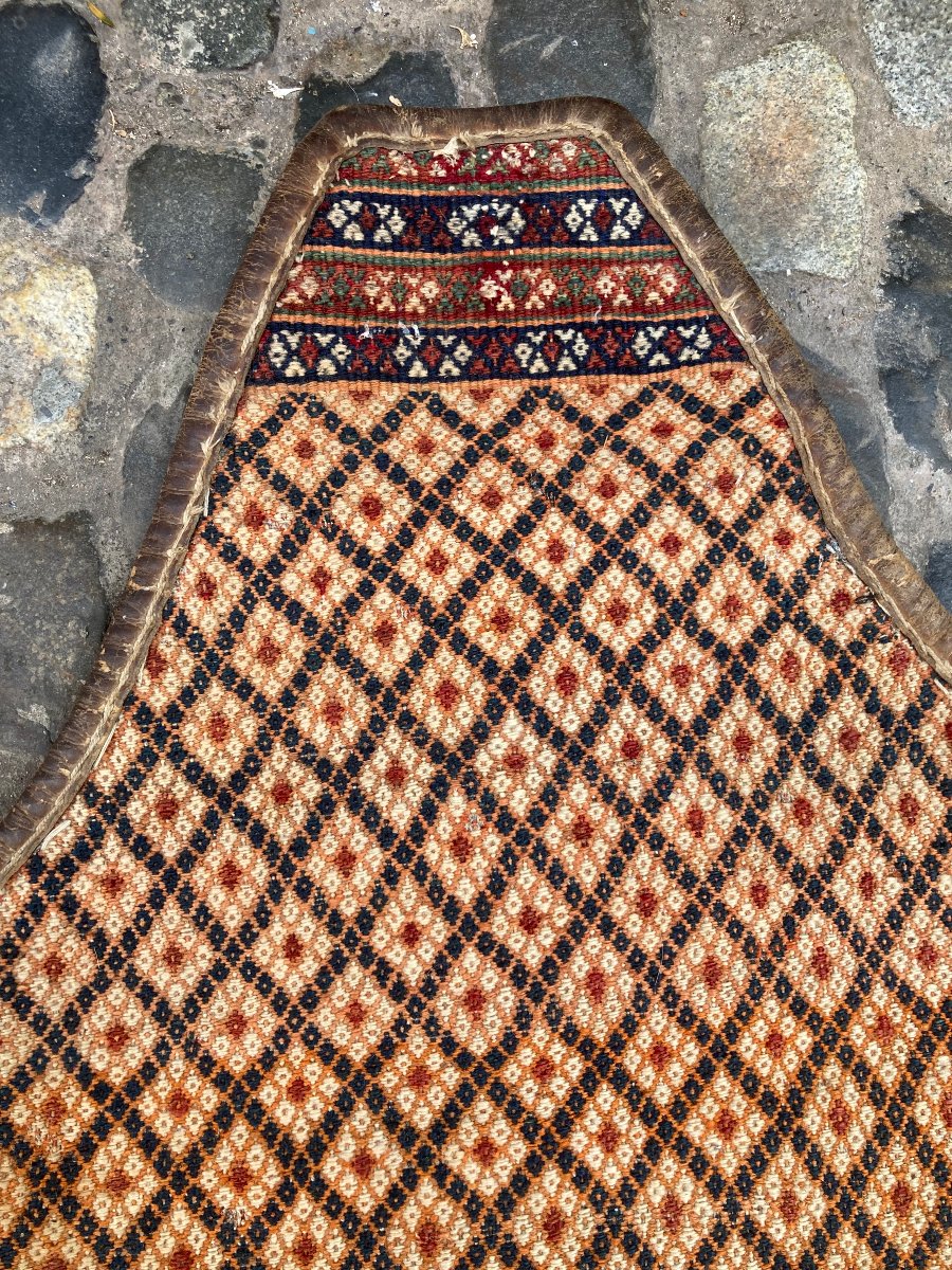 Fragment Of A Maffrash Qashqai / Persia. Late 19th Century. 75 X 53 Cm. Rug-photo-4