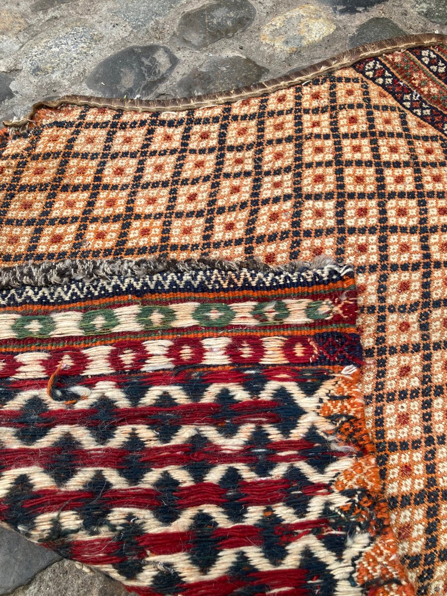 Fragment Of A Maffrash Qashqai / Persia. Late 19th Century. 75 X 53 Cm. Rug-photo-5