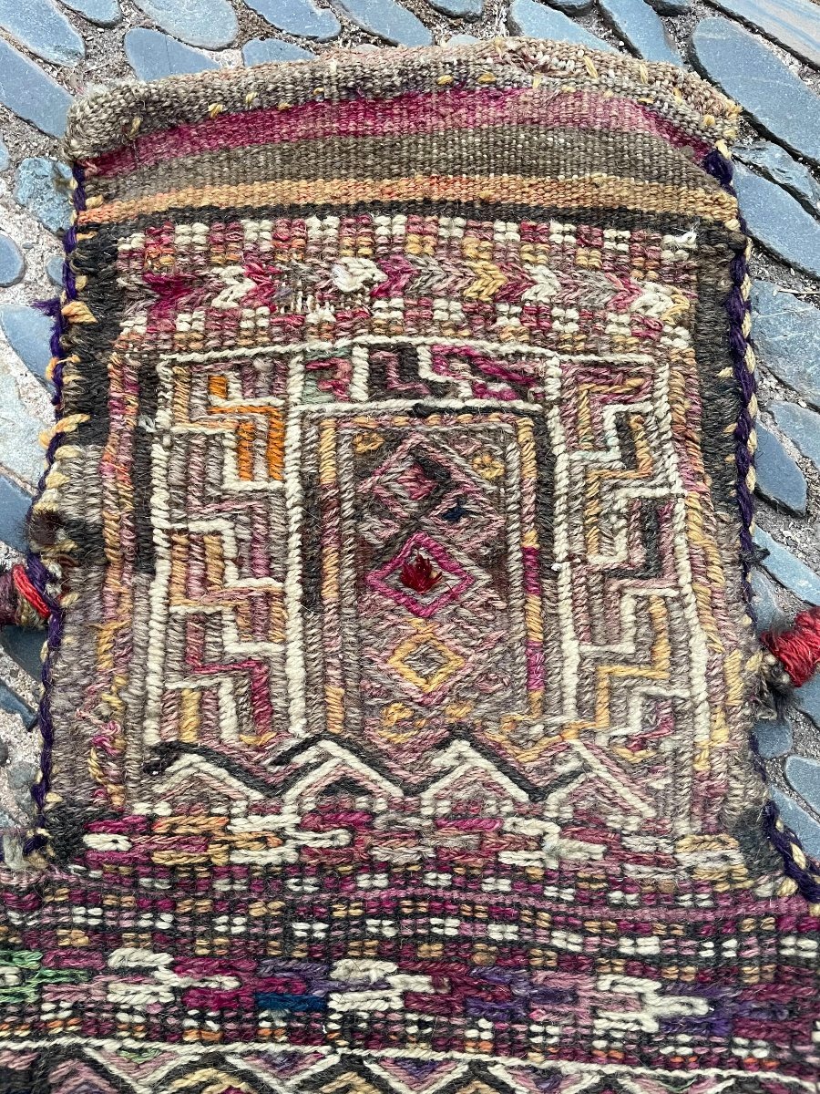 Namakdan (poche à sel). Bathiyari / Perse. Circa 1900. 58 x 40 cmcm -photo-3