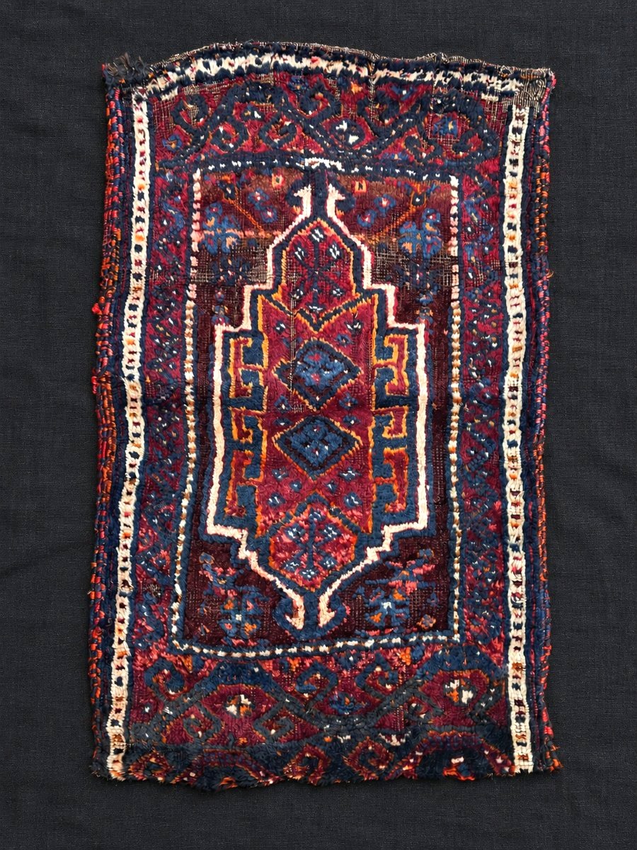 Yastik (coussin). Malatya. Anatolie du Sud-est. Circa 1870.  76 x 47 cm