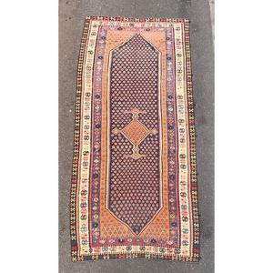 Kilim Senneh - Perse. Circa 1900. 436 x 177 cm