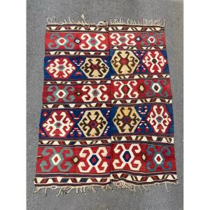 Kilim Kazakh. Circa 1880. 240 x 167 cm
