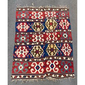 Kilim Kazakh. Circa 1880. 240 x 167 cm