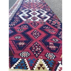 Kilim Malatya / Anatolie. Circa 1880.  Pièce de Musée. 400 x 86 cm