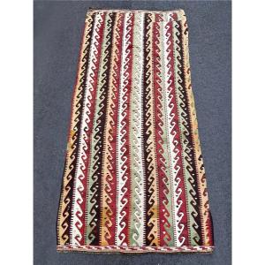 Kilim Monts Taurus. Anatolie. Circa 1880. 320 x 140 cm