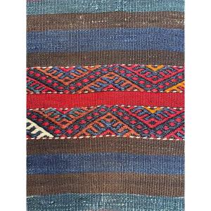 Kilim / Galerie Adyaman - Anatolie. Circa 1880. 285 x 65 cm