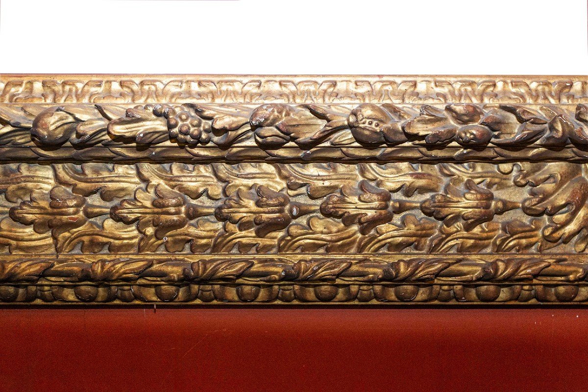 Large Carved Gilded Wood Frame, Seventeenth-century Style, Early 20th Century Era.-photo-3