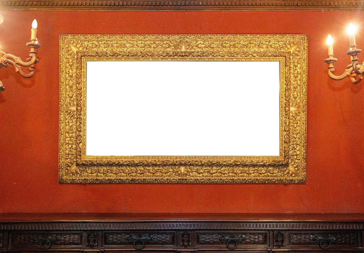 Large Carved Gilded Wood Frame, Seventeenth-century Style, Early 20th Century Era.