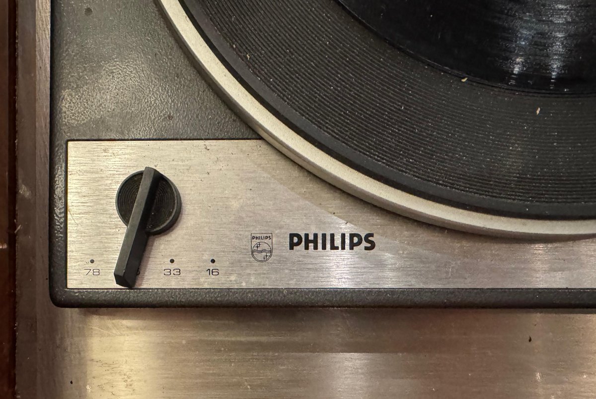 Philips “playbox” Radio-turntable For Medea – 1974-photo-2