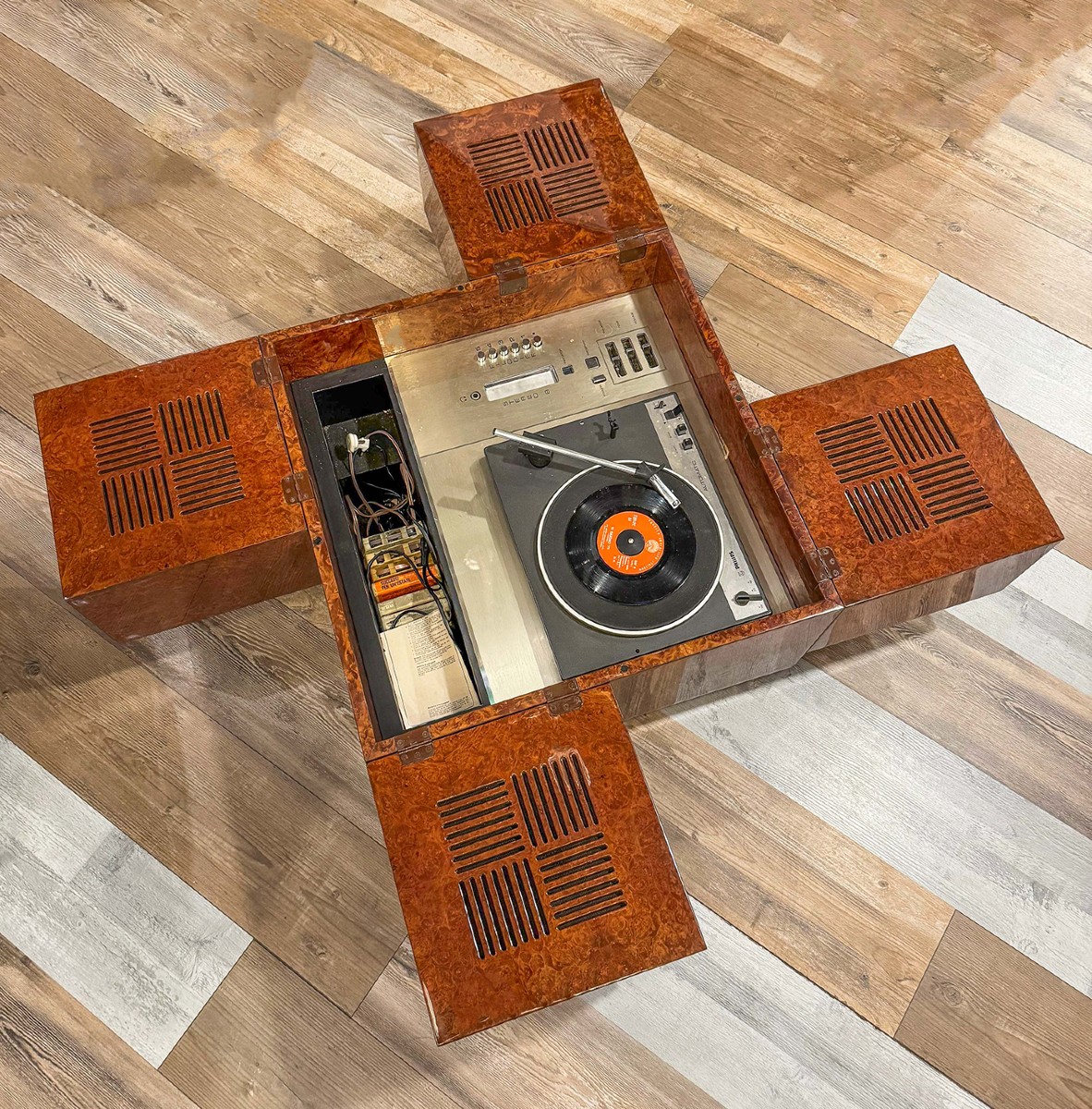 Philips “playbox” Radio-turntable For Medea – 1974