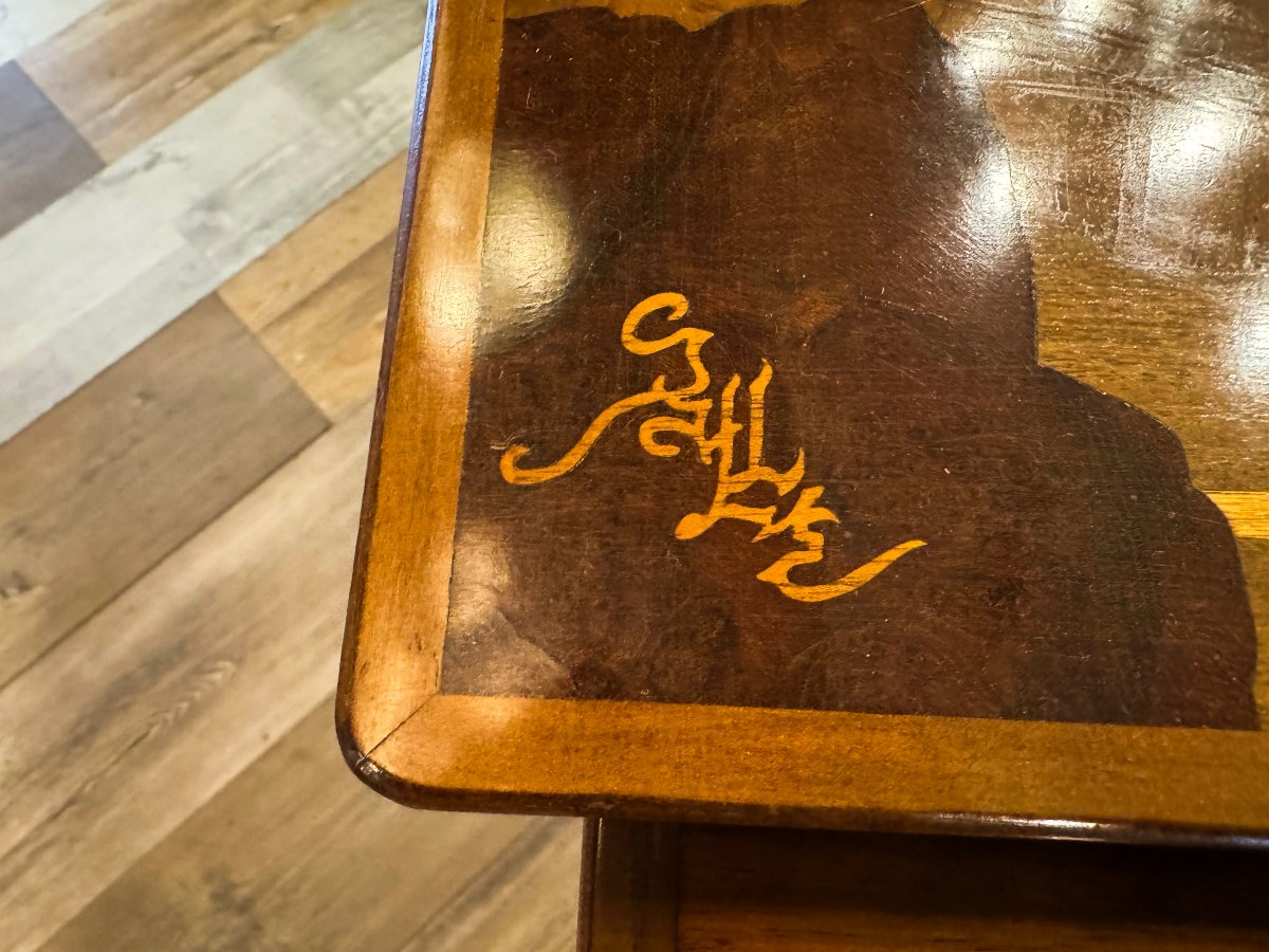 Émile Gallé, ensemble de quatre tables gigognes Art nouveau, début du XXe siècle-photo-4