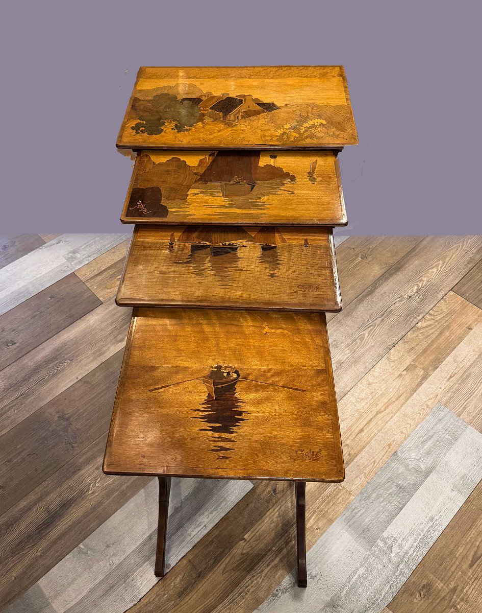 Émile Gallé, ensemble de quatre tables gigognes Art nouveau, début du XXe siècle-photo-5