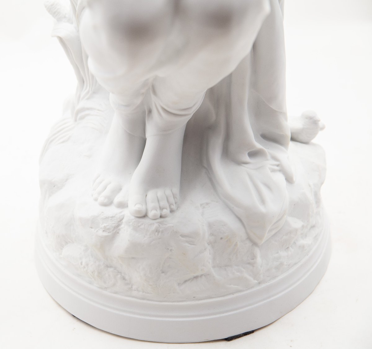 Auguste Joseph Peiffer, « Baigneuse aux hirondelles », biscuit, fin du XIXe siècle  -photo-4