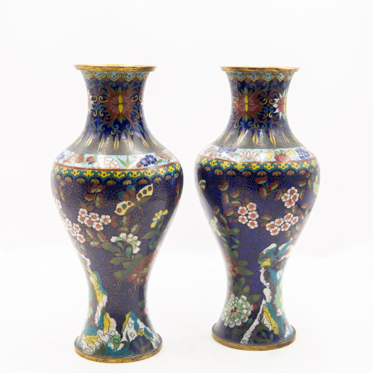 Vases cloisonnés à motifs floraux du XXe siècle