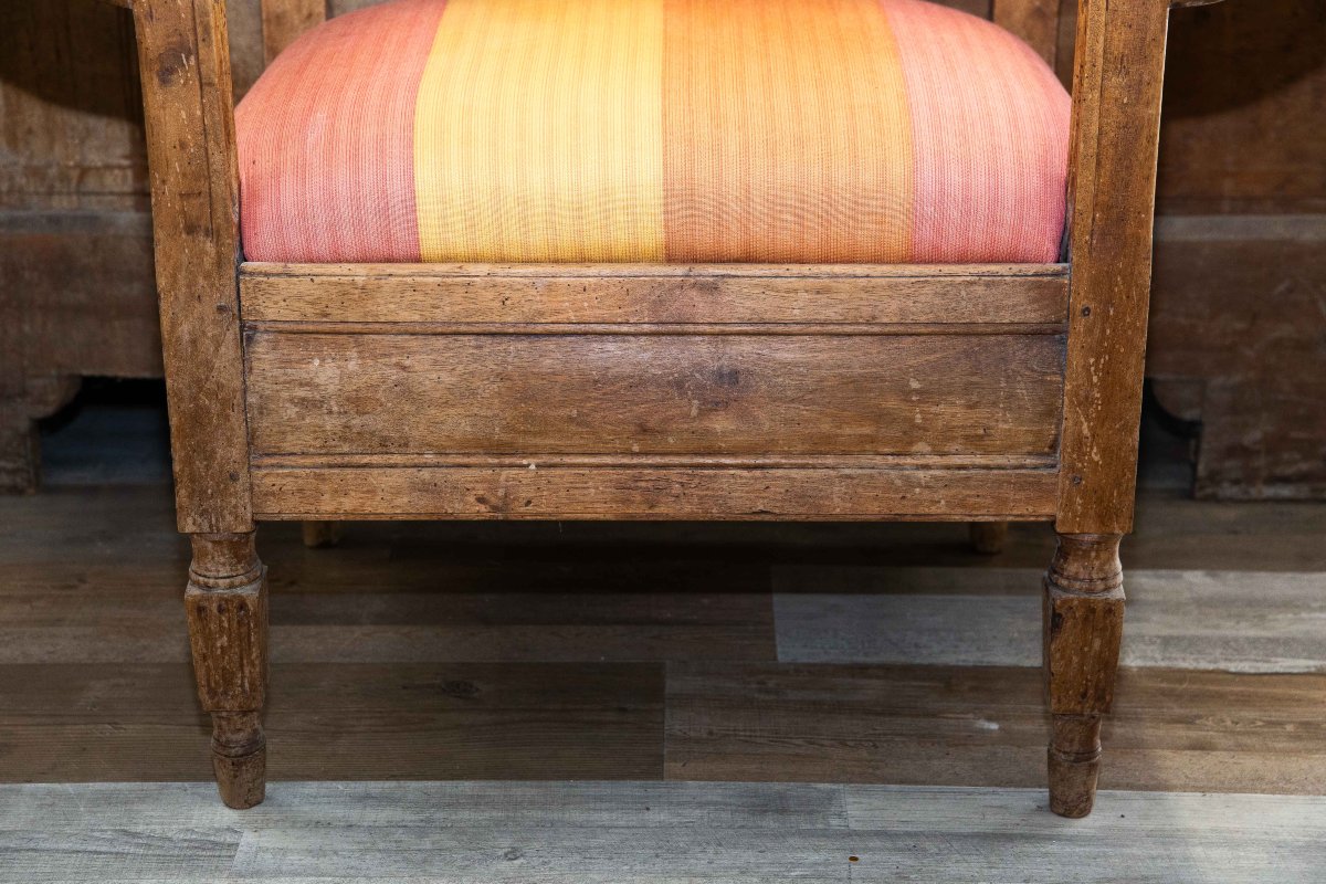 Fauteuil en noyer, originaire du Piémont, style Louis XVI, vers 1780-photo-1