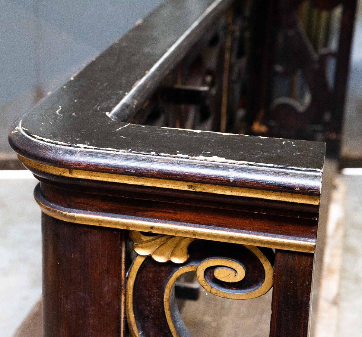 Carved And Gilded Wooden Balustrade, Late 17th–early 18th Century-photo-3