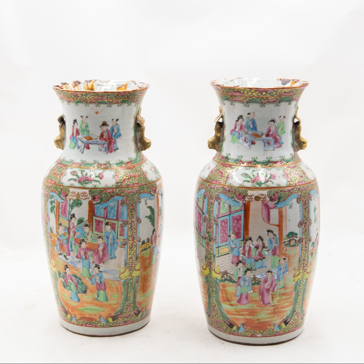 Paire de vases chinois de Canton de la famille rose, XIXe/XXe siècle  