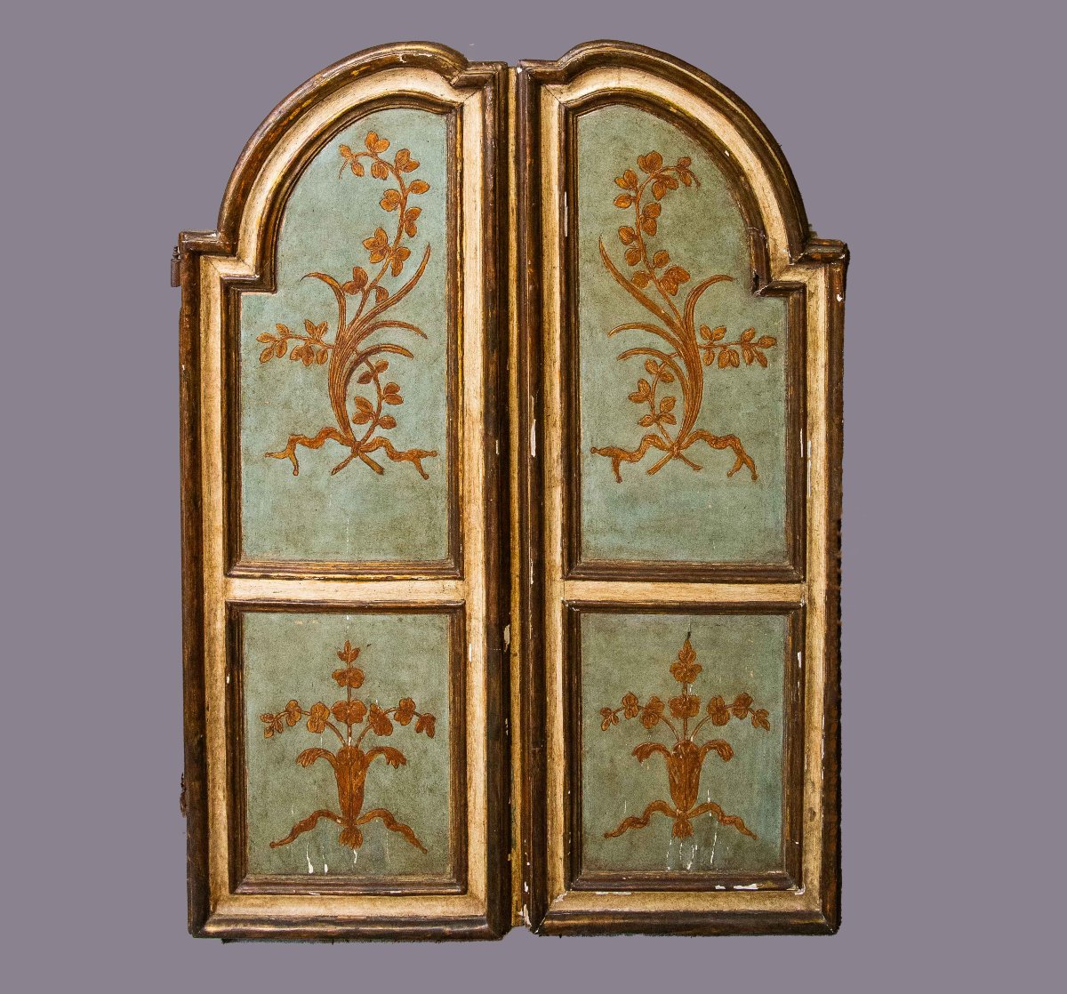 Paire de portes datant du XVIIIe siècle, en bois laqué 