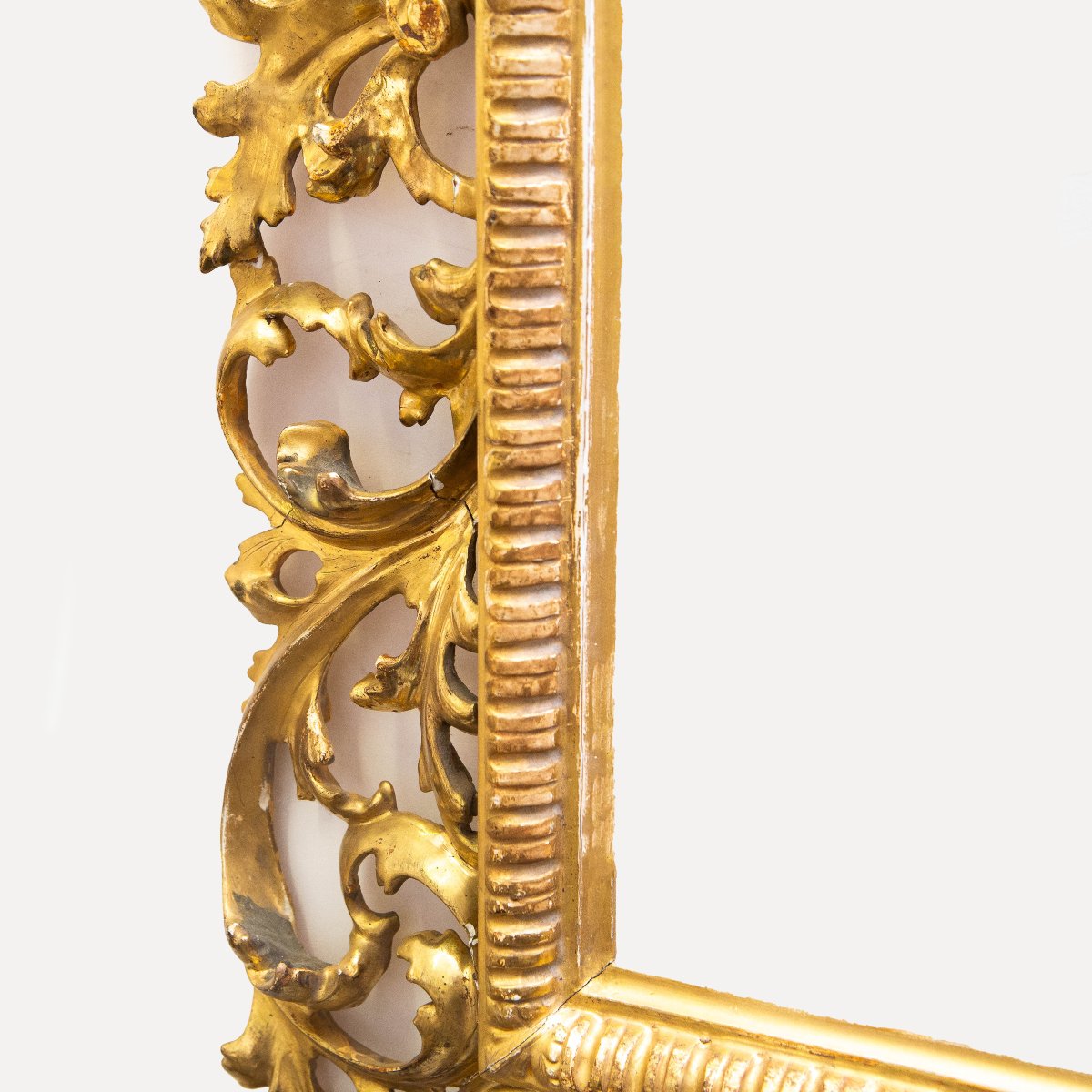 Miroir en bois doré, finement sculpté, XIXe siècle-photo-2