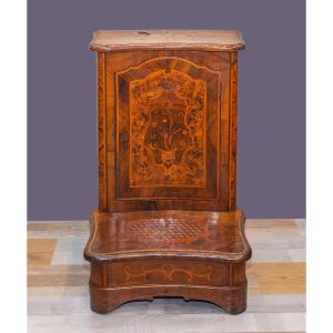 Genouillère Louis XV, noyer, Piémont, époque 18ème siècle