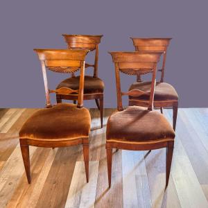 Set Of 4 Walnut Chairs, Directoire Style, Late 18th Century