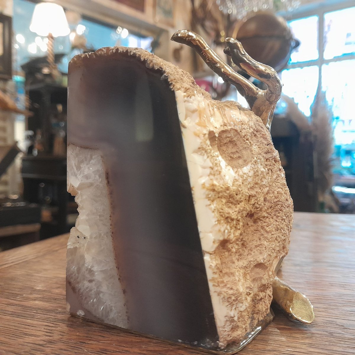 Morceau de géode d'agate polie et corail en bronze doré-photo-3