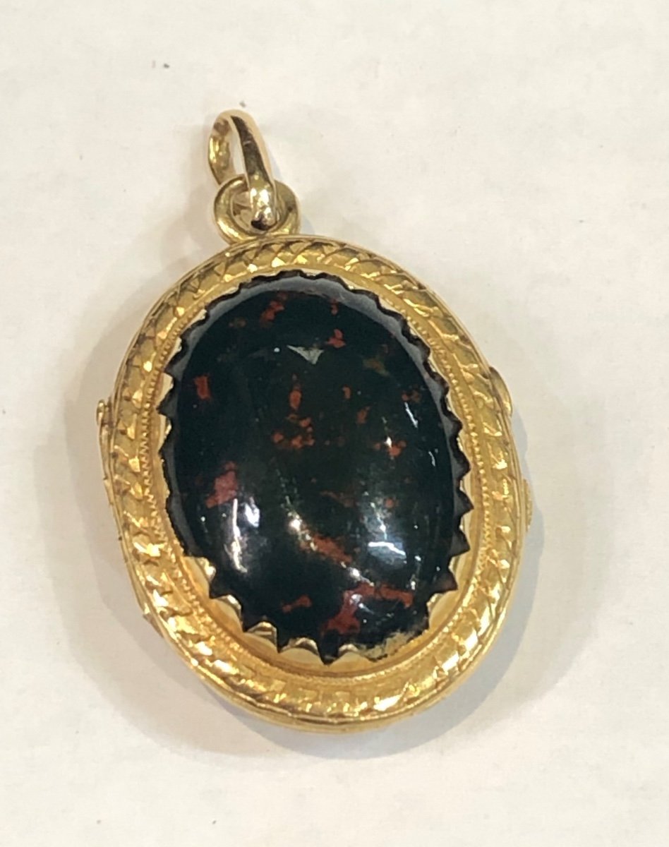 A Blood Jasper Casolette Photo Holder Pendant