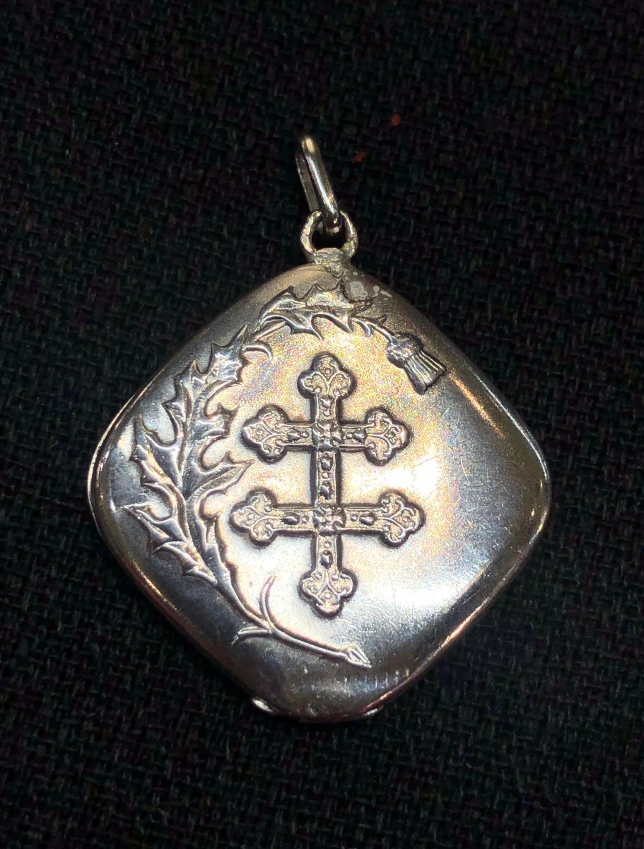 Pendentif cassolette croix de Lorraine 