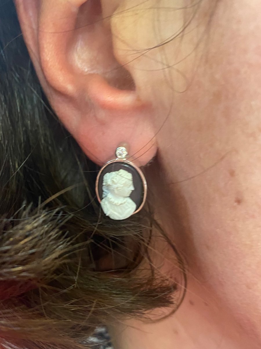 A Pair Of Cameo Earrings-photo-1