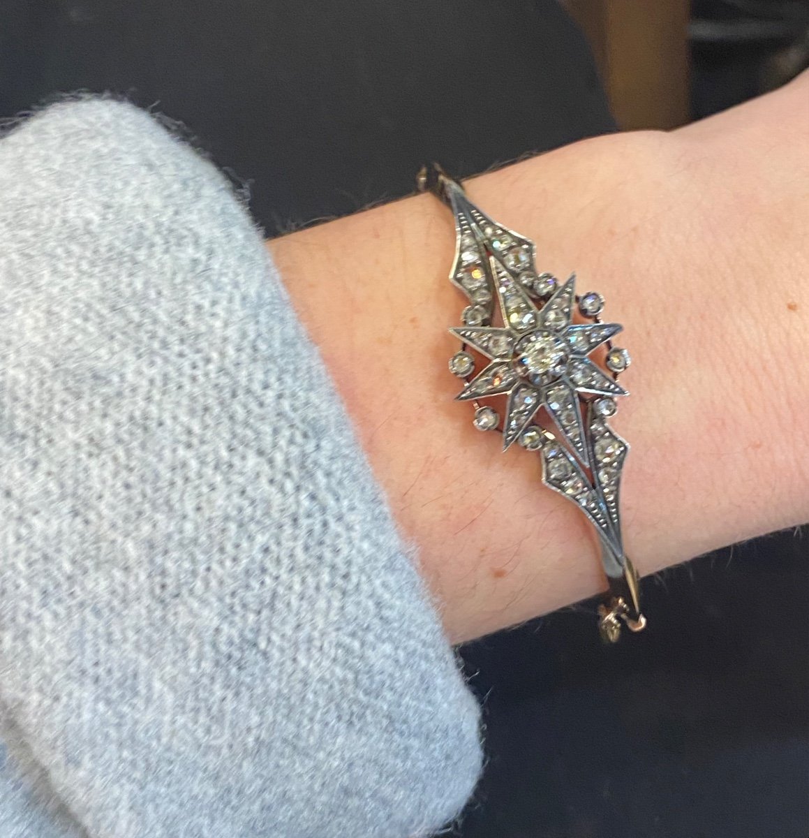 Bracelet Jonc Napoleon III roses de diamants 