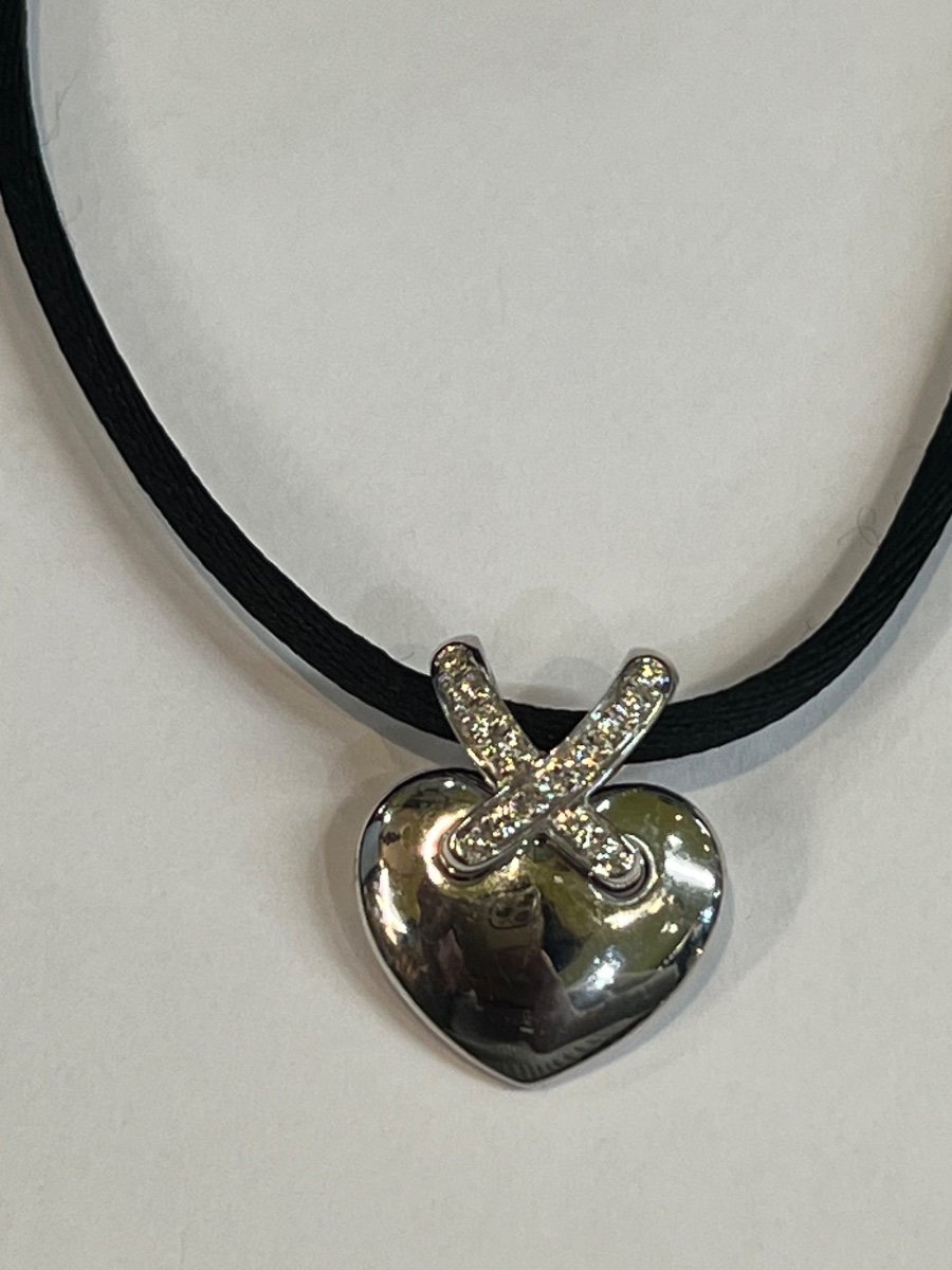 Collier Chaumet, "coeur Liens", Or Blanc Et Diamants.-photo-1