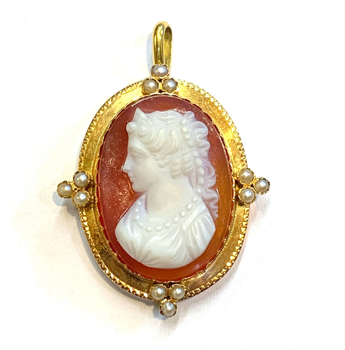 Pearl Cameo Pendant