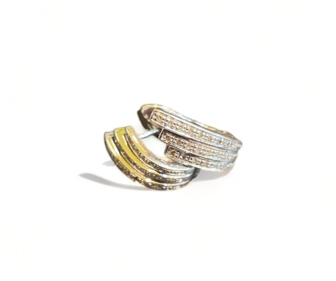 Une Paire De Boucles D’oreilles Diamants-photo-3