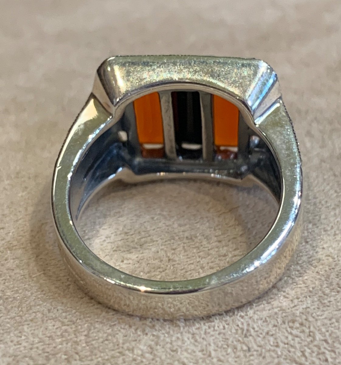 Silver And Carnelian Tank Ring-photo-4