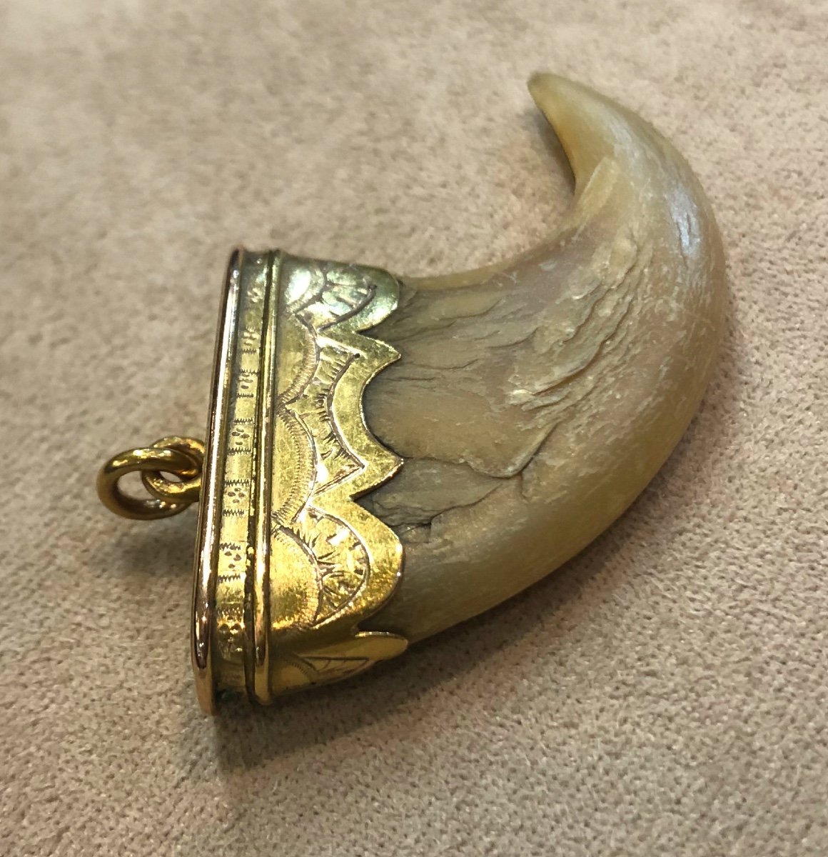 Claw Pendant-photo-3