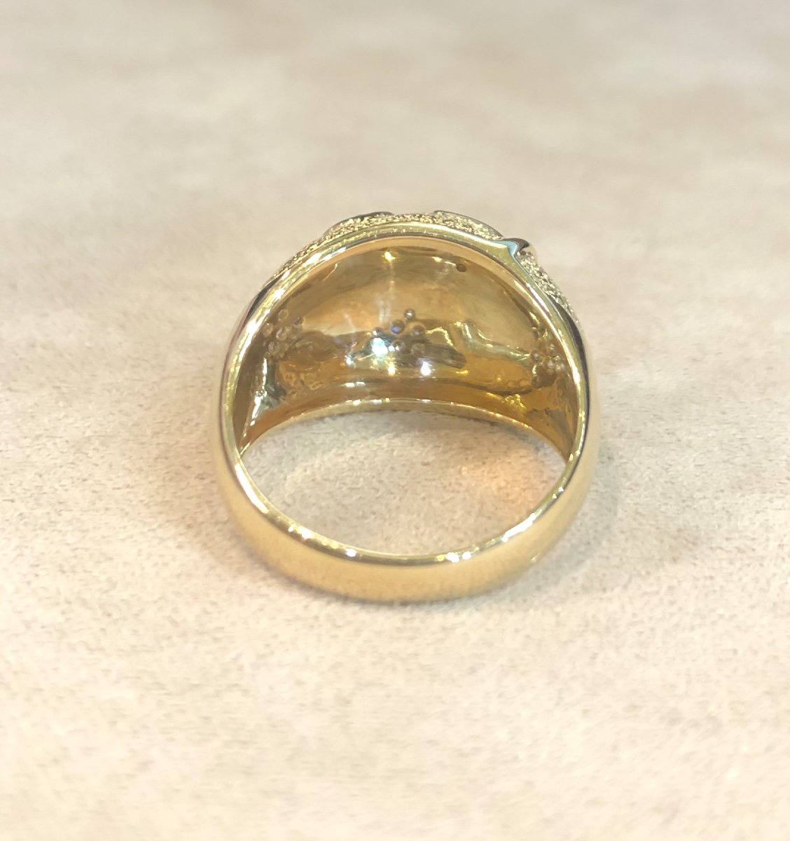 Heart-shaped Ring-photo-1