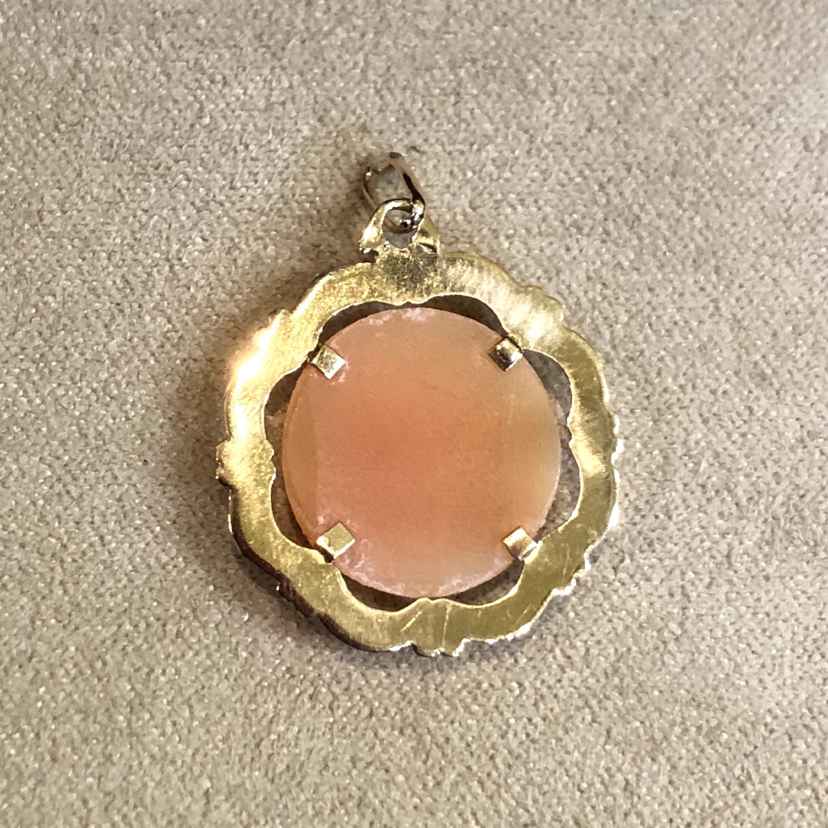 Cameo Pendant-photo-1