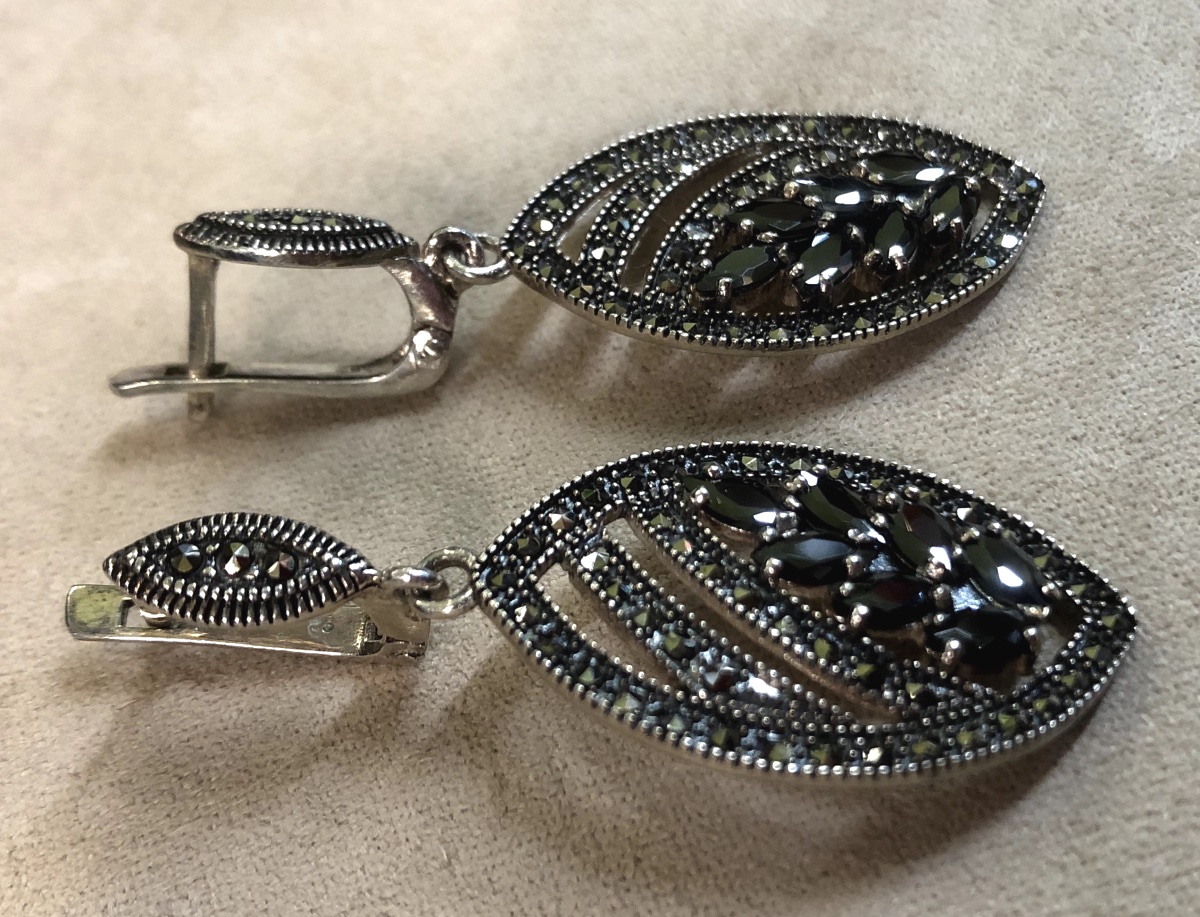 Une Paire De Boucles d'Oreilles Feuilles-photo-4