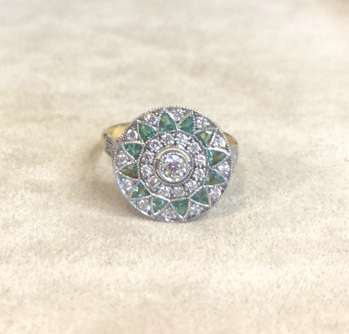 Bague Ronde émeraudes Et Diamants