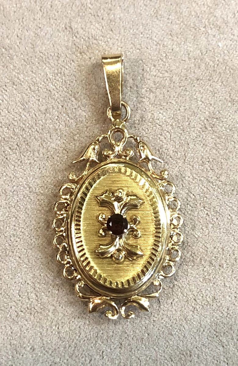 Pendentif Cassolette