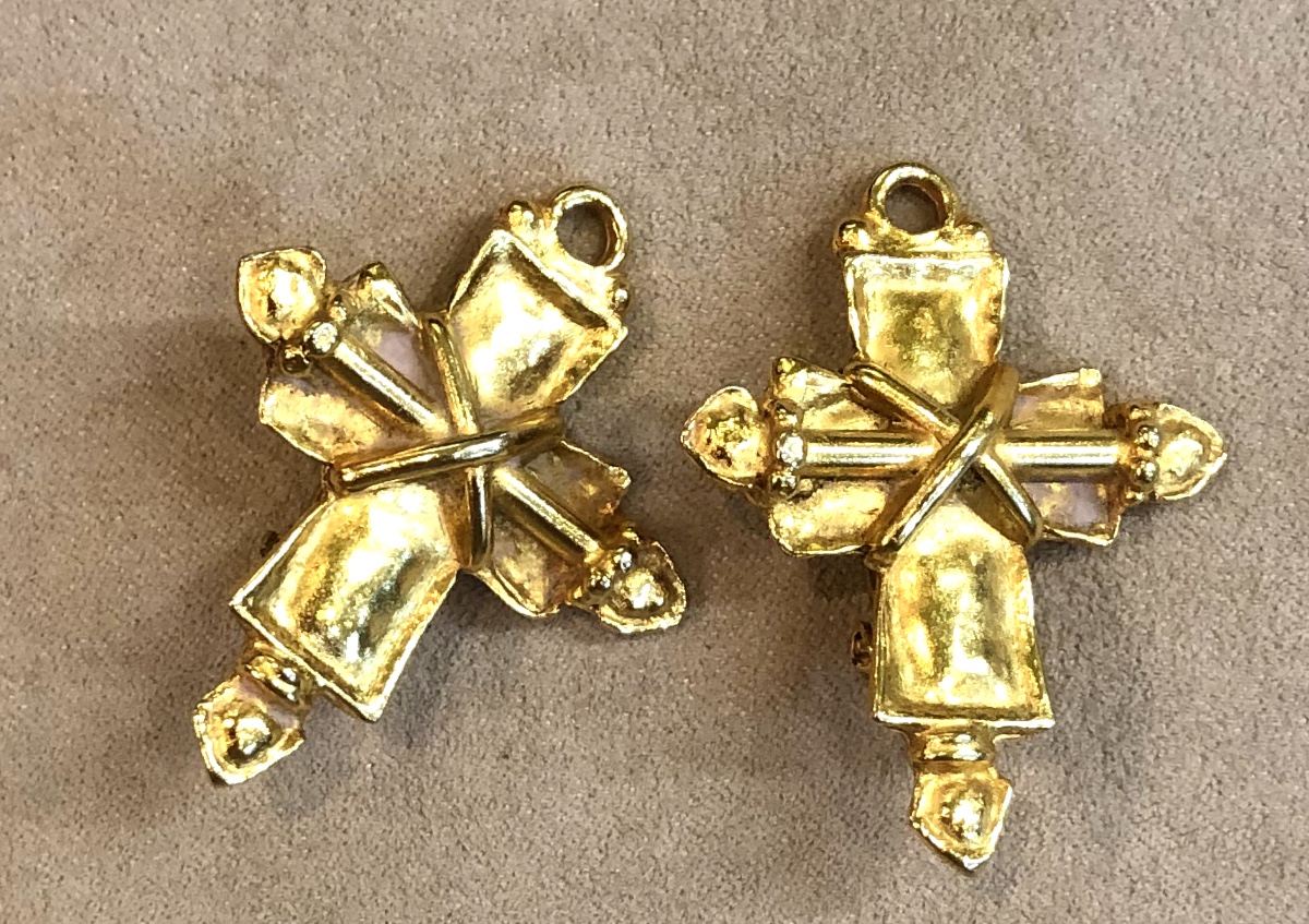 Boucles d'oreille Christian LACROIX