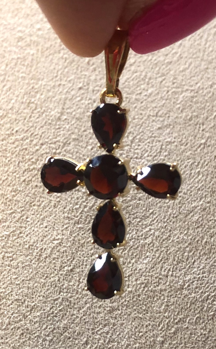 Garnet Crosses