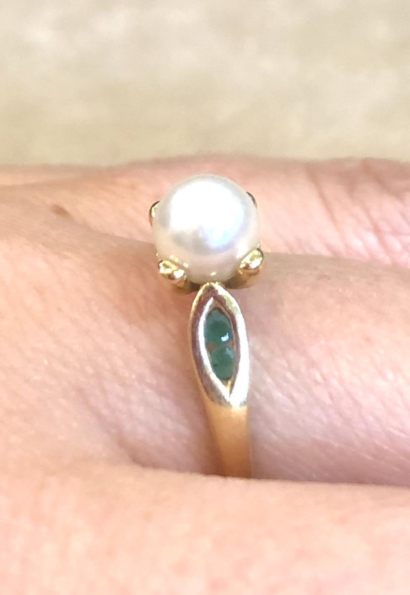 Pearl And Emerald Ring-photo-2